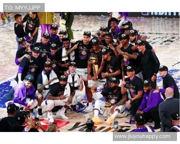 湖人首发阵容基本确定最后一席将在斯玛特拉拉维亚范德彪中产生 湖人首发阵容基本确定最后一席将在斯玛特拉拉维亚范德彪中产生