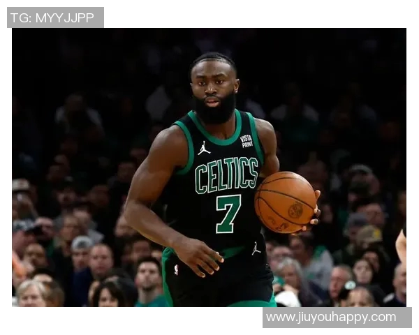 揭幕战主场对决76人杰伦布朗因左腿筋拉伤出战存疑 揭幕战主场对决76人杰伦布朗因左腿筋拉伤出战存疑