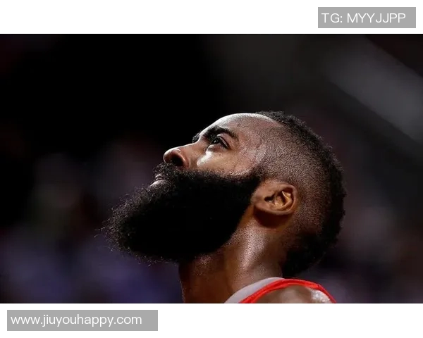 键盘侠詹冠里戴致敬哈登小里夫斯的传奇之路与篮球魅力