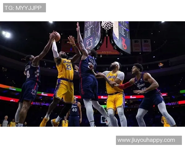 詹姆斯转发马克西生涯新高54分与9助攻的精彩表现引发热议