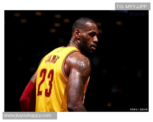 奥尼尔分析詹姆斯职业生涯持久的秘密：他在场上极少遭遇犯规